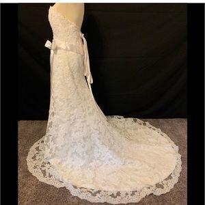 NEW Maggie Sottero lace wedding dress sz 6